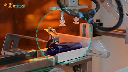 Une machine d'impression complètement automatique d'écran en soie de servo de couleur pour les bouteilles ovales rondes de Squair