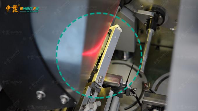 Parfumez la machine d'impression en soie d'écran de Fully Auto Servo d'imprimante de bouteille pour l'industrie de parfum